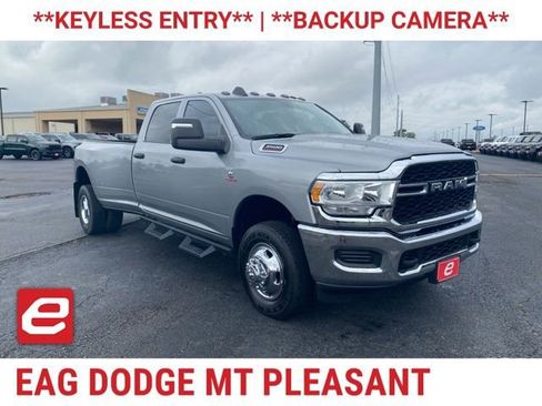 Used 2023 RAM 3500 Tradesman AWD/4WD image 1