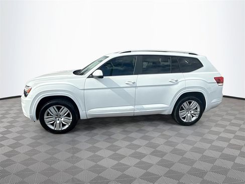Used 2019 Volkswagen Atlas SE w/ Panoramic Sunroof Package image 9