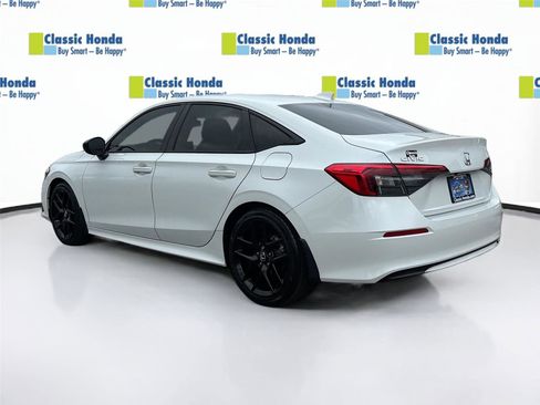 Used 2023 Honda Civic Sport image 5