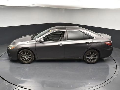 Used 2017 Toyota Camry XSE w/ Moonroof Package image 45