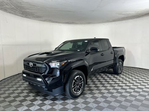 Used 2025 Toyota Tacoma TRD Sport w/ TRD Sport Premium Package RWD image 7