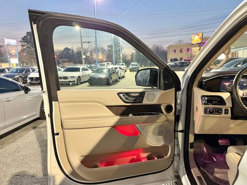 Used 2020 Lincoln Navigator Reserve w/ Luxury Package image 15