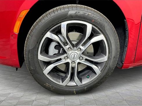 New 2026 Chrysler Pacifica Pinnacle w/ Trailer Tow Group image 13