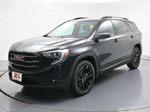 Used 2020 GMC Terrain SLE w/ Driver Convenience Package AWD/4WD image 1