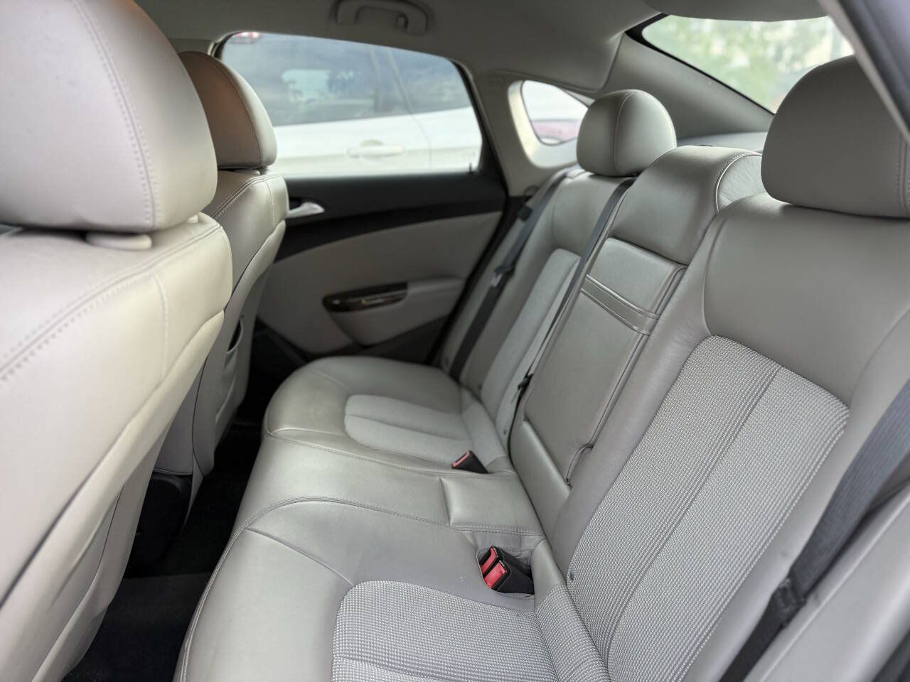 Used 2012 Buick Verano FWD image 19