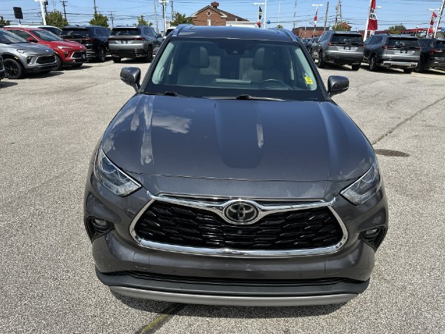 Used 2021 Toyota Highlander Platinum AWD/4WD image 45