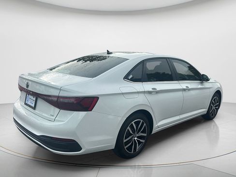New 2026 Volkswagen Jetta SE FWD image 5