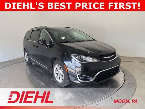 Used 2019 Chrysler Pacifica Touring-L w/ Advanced Safetytec Group FWD image 1