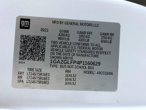 Used 2023 Chevrolet Express 3500 LS image 22