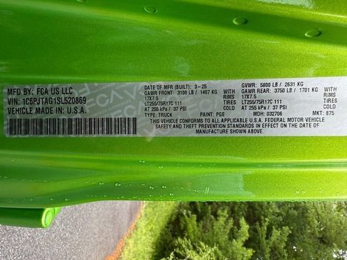 New 2025 Jeep Gladiator Sport image 29