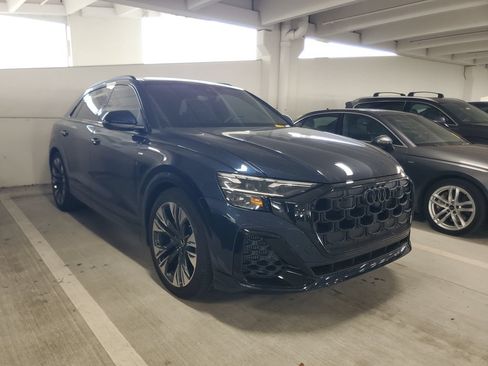 Used 2026 Audi Q8 Premium Plus AWD/4WD image 2