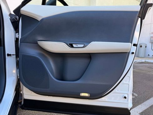 Certified 2023 Lexus RZ 450e Premium image 31