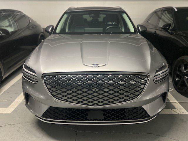 Used 2023 Genesis Electrified GV70 AWD/4WD image 6