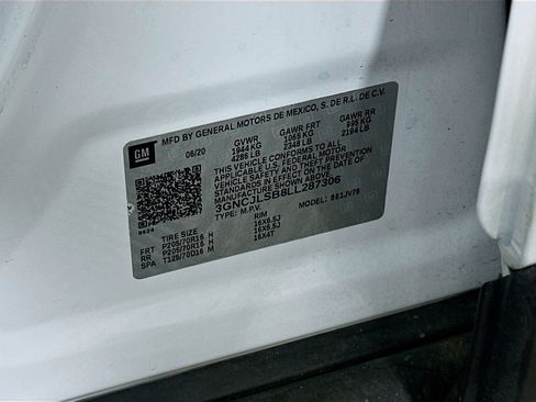 Used 2020 Chevrolet Trax LT w/ Driver Confidence Package image 12