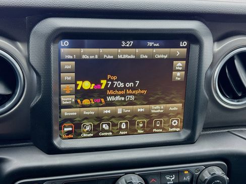 Used 2023 Jeep Wrangler Unlimited Rubicon 4xe image 11