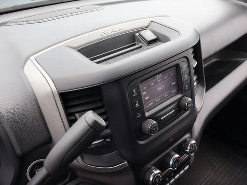 Used 2021 RAM 3500 Tradesman w/ Chrome Appearance Group RWD image 32