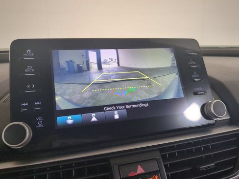 Used 2021 Honda Accord LX image 22