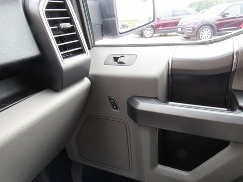 Used 2019 Ford F150 XLT w/ Equipment Group 302A Luxury AWD/4WD image 30