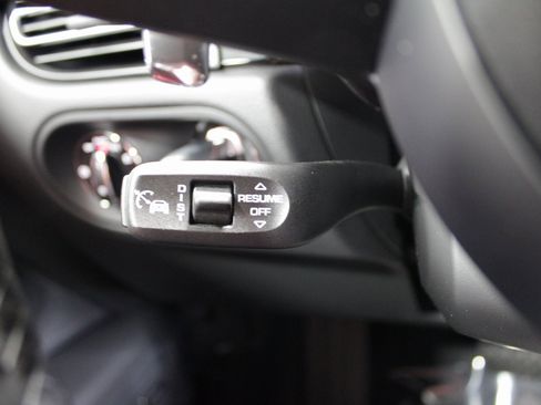 New 2026 Porsche Macan image 29