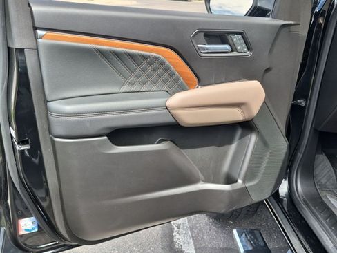 Certified 2023 GMC Canyon Denali AWD/4WD image 11
