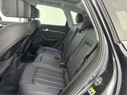 Used 2023 Audi Q5 2.0T Premium w/ Convenience Package AWD/4WD image 31