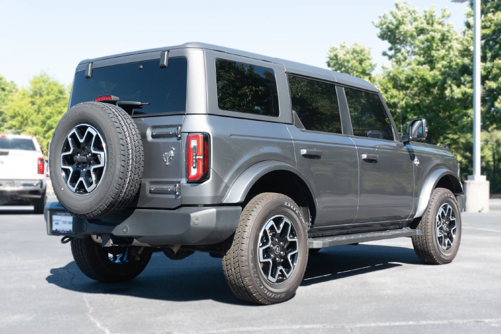 Used 2024 Ford Bronco Outer Banks AWD/4WD image 11