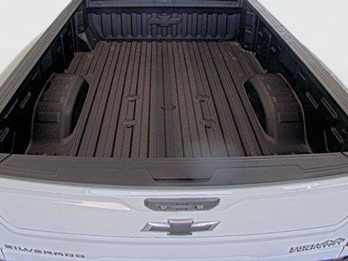 New 2026 Chevrolet Silverado 3500 High Country w/ High Country Premium Package AWD/4WD image 11