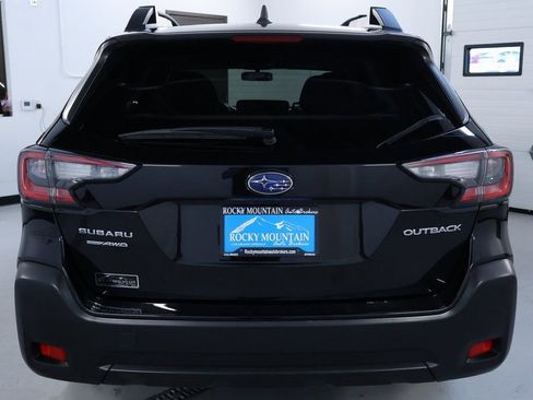Used 2024 Subaru Outback Premium image 6