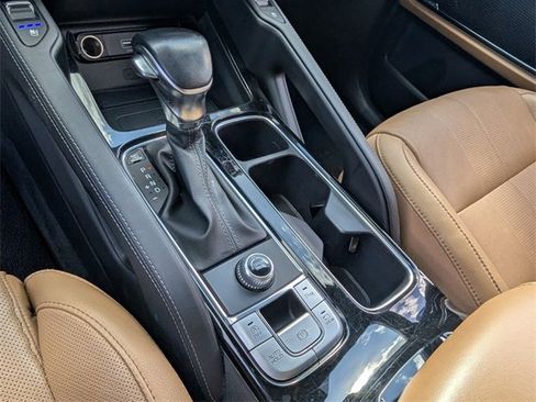 Used 2022 Kia Telluride SX w/ Towing Package image 23