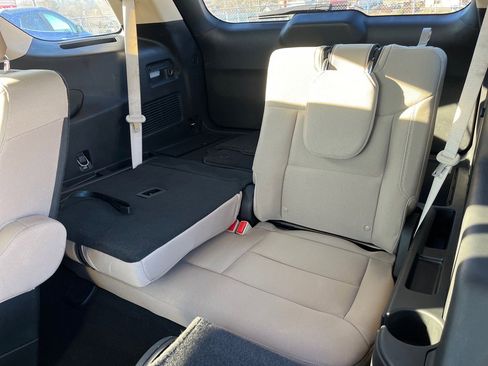 Used 2022 Ford Explorer XLT w/ Class IV Trailer Tow Package image 19