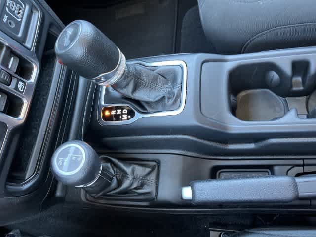 Used 2023 Jeep Wrangler Unlimited Sport AWD/4WD image 28
