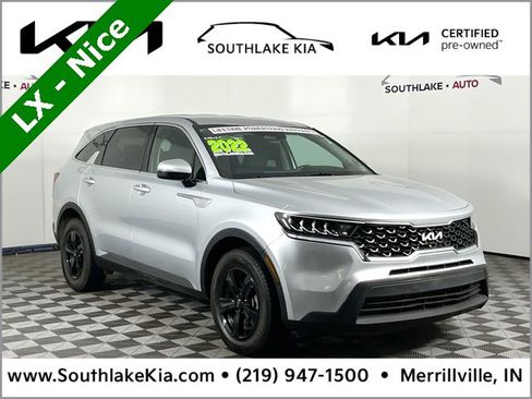 Used 2022 Kia Sorento LX image 1