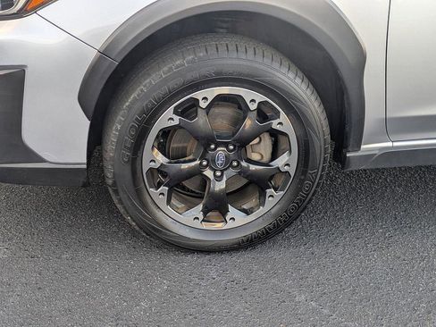 Used 2021 Subaru Crosstrek 2.0i Premium image 10