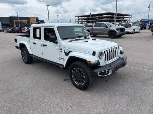 Used 2022 Jeep Gladiator Overland w/ Popular Equipment Package AWD/4WD image 7