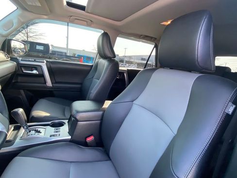 Used 2022 Toyota 4Runner SR5 Premium w/ Moonroof Package image 21