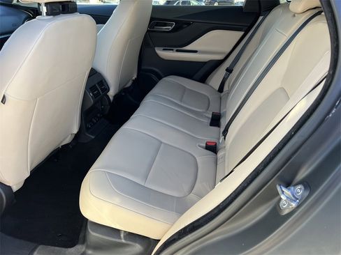 Used 2020 Jaguar F-PACE Premium image 17