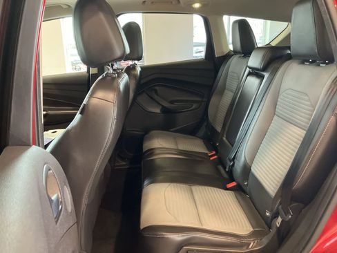 Used 2017 Ford Escape SE w/ Equipment Group 201A image 26