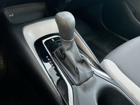 Used 2024 Toyota Corolla LE FWD image 25