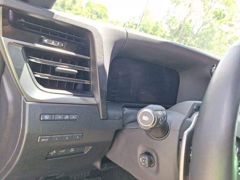 Used 2024 Lexus GX 550 AWD/4WD image 17
