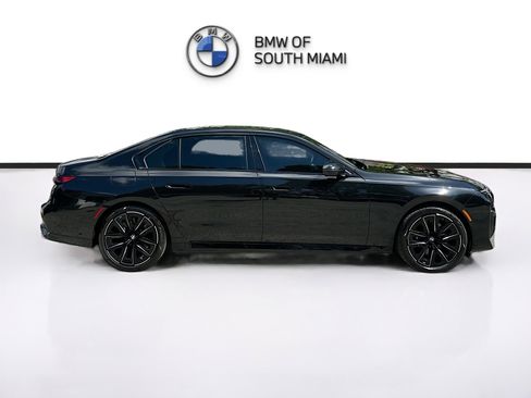 Certified 2024 BMW 760i xDrive w/ Premium Package 2 image 8