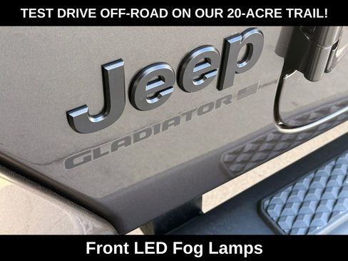 New 2026 Jeep Gladiator Sahara image 29