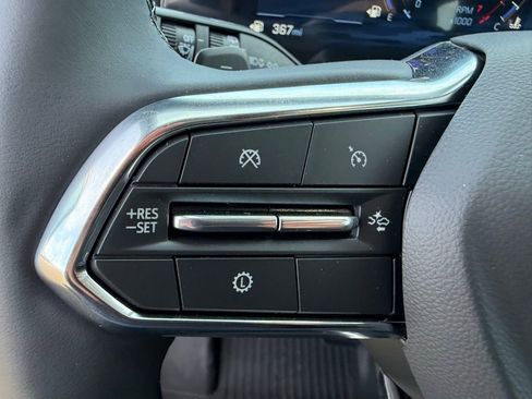 New 2026 Chevrolet Equinox LT w/ Convenience Package II image 24