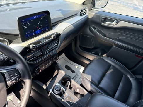 Used 2021 Ford Escape SEL w/ Technology Package AWD/4WD image 28