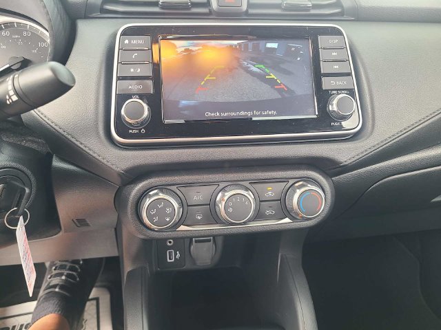 Used 2025 Nissan Versa S w/ S Plus Package FWD image 30