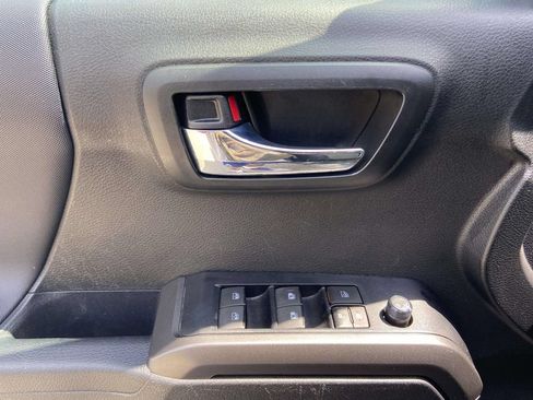 Used 2023 Toyota Tacoma TRD Sport w/ Advanced Technology Package AWD/4WD image 12
