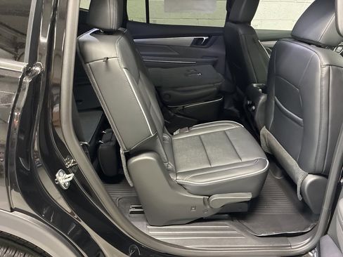 New 2026 Buick Enclave Preferred w/ Power Package image 17
