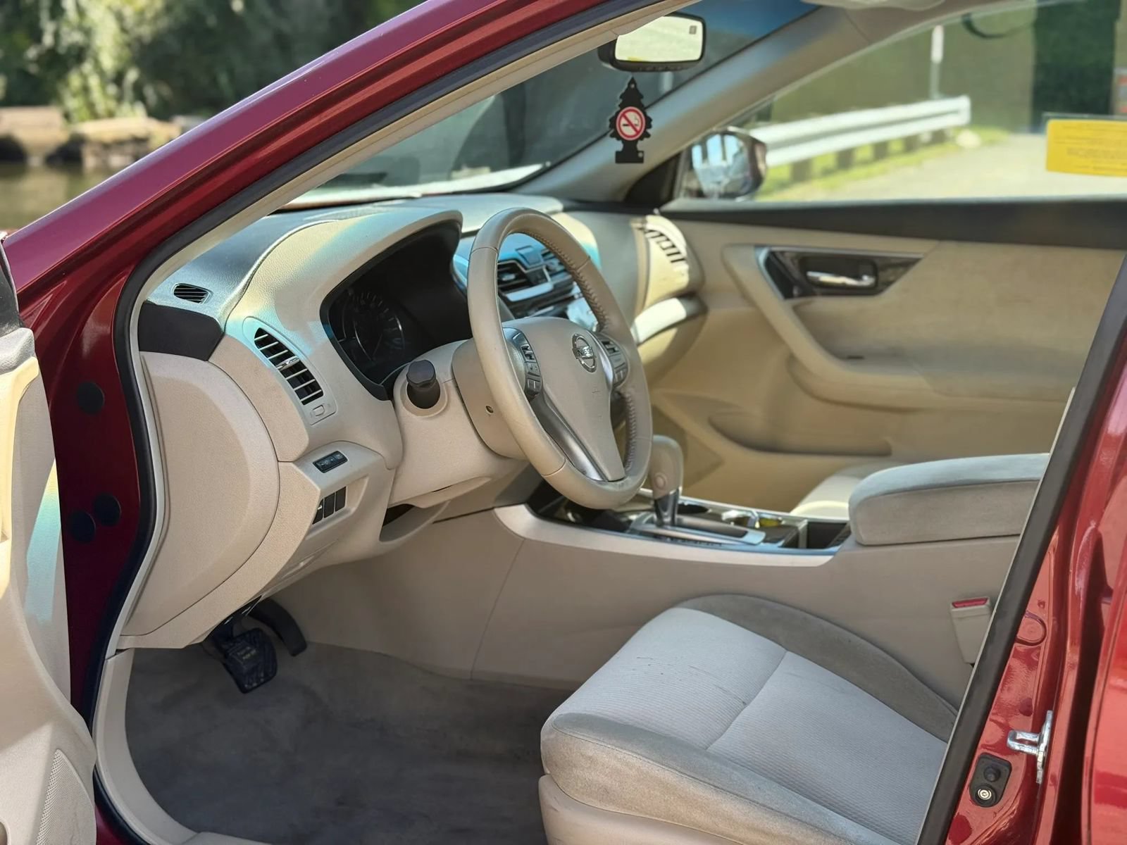 Used 2013 Nissan Altima 2.5 SV w/ 2.5SV Convenience Pkg FWD image 10