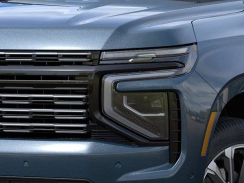 New 2026 Chevrolet Suburban High Country AWD/4WD image 10