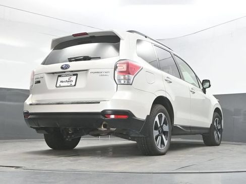 Used 2017 Subaru Forester 2.5i Premium AWD/4WD image 31