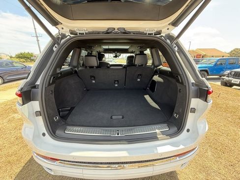 Certified 2023 Jeep Grand Cherokee Overland w/ Adv Protech Group III image 13